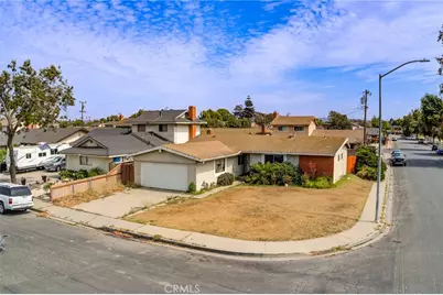 606 W Albert Street, Santa Maria, CA 93458 - Photo 2