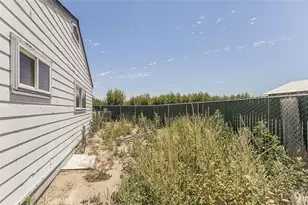 17209 E Floral, Reedley, CA 93654 - Photo 34