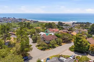 490 Warwick St, Cambria, CA 93428 - Photo 2