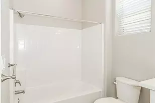 2365 N Arthur Ave, Fresno, CA 93705 - Photo 36