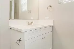 2365 N Arthur Ave, Fresno, CA 93705 - Photo 52