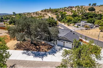 1006 Merry Hill Road, Paso Robles, CA 93446 - Photo 2