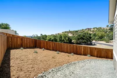 1006 Merry Hill Road, Paso Robles, CA 93446 - Photo 18