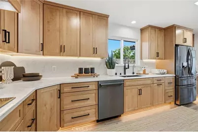 1040 Capistrano Court, San Luis Obispo, CA 93405 - Photo 12