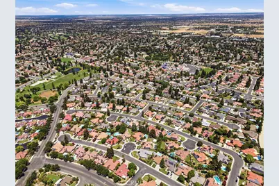 8704 Bridlewood Lane, Bakersfield, CA 93311 - Photo 8