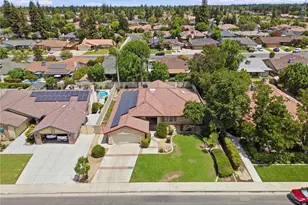 8704 Bridlewood Ln, Bakersfield, CA 93311 - Photo 6