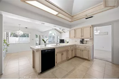 8704 Bridlewood Lane, Bakersfield, CA 93311 - Photo 24