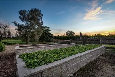 5648 E Dinuba, Fowler, CA 93625 - Photo 62