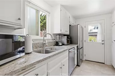 2558 Seahorse Avenue, Ventura, CA 93001 - Photo 20