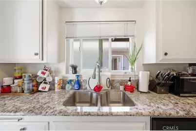 2558 Seahorse Avenue, Ventura, CA 93001 - Photo 30