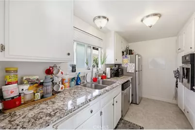 2558 Seahorse Avenue, Ventura, CA 93001 - Photo 28
