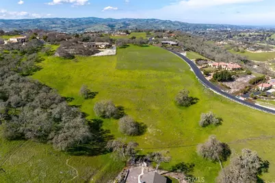 1855 Hanging Tree Lane, Templeton, CA 93465 - Photo 2