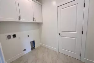 217 Kitty Hawk Ct, San Luis Obispo, CA 93401 - Photo 18