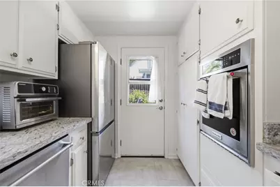 2558 Seahorse Avenue, Ventura, CA 93001 - Photo 22