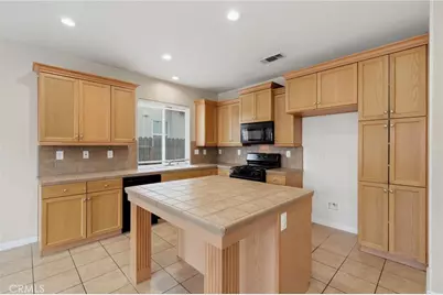 3042 W Delta, Visalia, CA 93291 - Photo 18