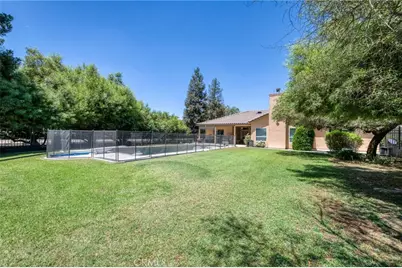 13715 E Nebraska, Kingsburg, CA 93631 - Photo 16