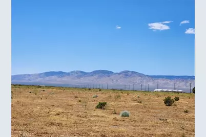 22200 Yerba Boulevard, California City, CA 93505 - Photo 6