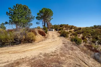 9725 Huer Huero Rd, Creston, CA 93432 - Photo 34