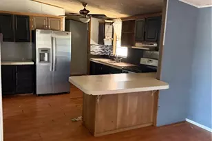 915 S Strathmore, Lindsay, CA 93247 - Photo 6