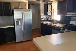 915 S Strathmore, Lindsay, CA 93247 - Photo 8