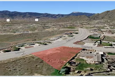 21101 Oakmount Court, Tehachapi, CA 93561 - Photo 4