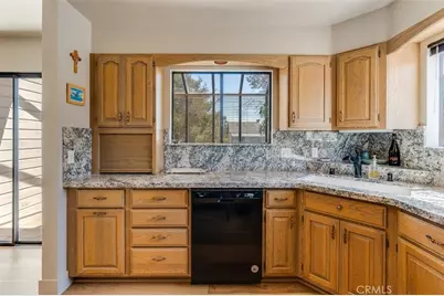 399 Warwick, Cambria, CA 93428 - Photo 14