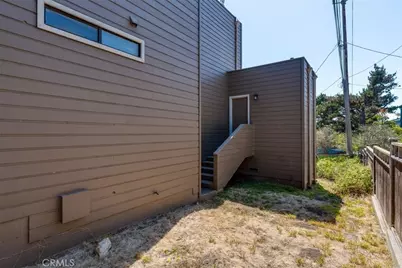 399 Warwick, Cambria, CA 93428 - Photo 32