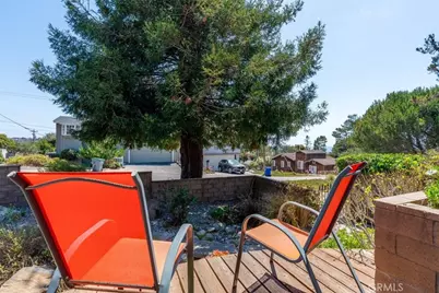 399 Warwick, Cambria, CA 93428 - Photo 4