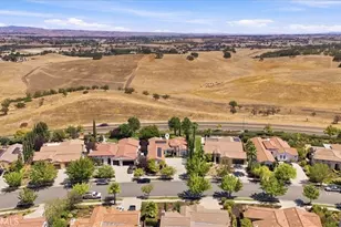 951 Vista Cerro Dr, Paso Robles, CA 93446 - Photo 58