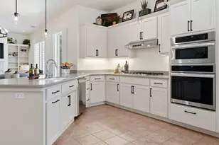 951 Vista Cerro Dr, Paso Robles, CA 93446 - Photo 2