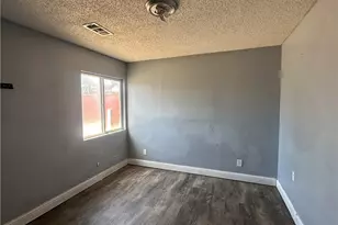 912 Meadows, Bakersfield, CA 93306 - Photo 18