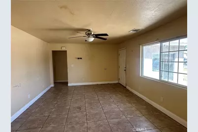 912 Meadows, Bakersfield, CA 93306 - Photo 8