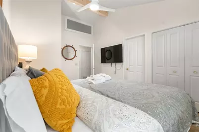 210 Opal, Newport Beach, CA 92662 - Photo 18