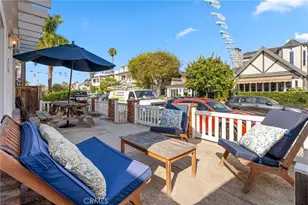 210 Opal, Newport Beach, CA 92662 - Photo 2