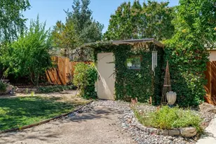 722 Deerfield Ln, Paso Robles, CA 93446 - Photo 32