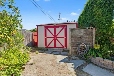 210 S E, Lompoc, CA 93436 - Photo 42