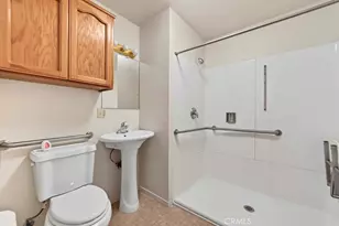 630 Belmont, Delano, CA 93215 - Photo 18