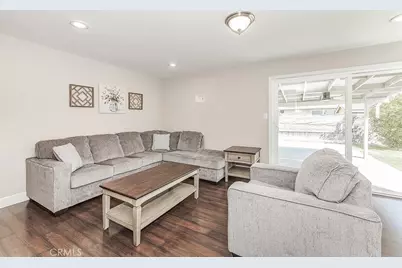 611 San Gabriel, Clovis, CA 93612 - Photo 4