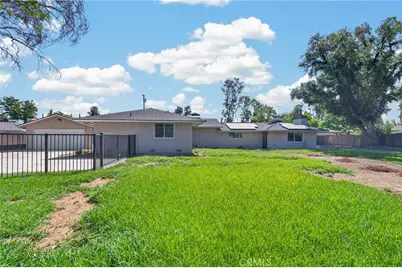 4832 N Fruit Avenue, Fresno, CA 93705 - Photo 4