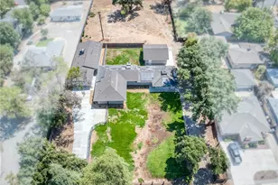 4832 N Fruit Ave, Fresno, CA 93705 - Photo 56