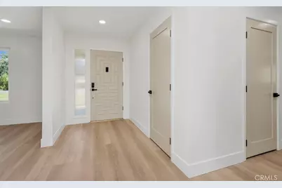 320 Hume, Bakersfield, CA 93309 - Photo 4