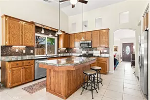 10604 Victoria Falls Ave, Bakersfield, CA 93312 - Photo 12