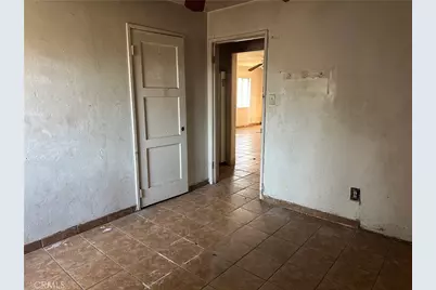 401 4th, Bakersfield, CA 93304 - Photo 8
