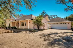 10045 Old Morro, Atascadero, CA 93422 - Photo 2