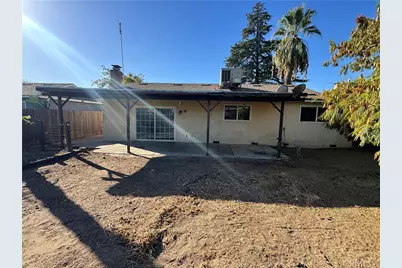 107 W Richert, Clovis, CA 93612 - Photo 24