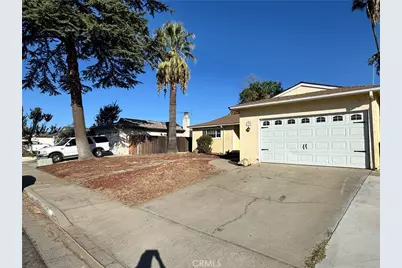 107 W Richert, Clovis, CA 93612 - Photo 2