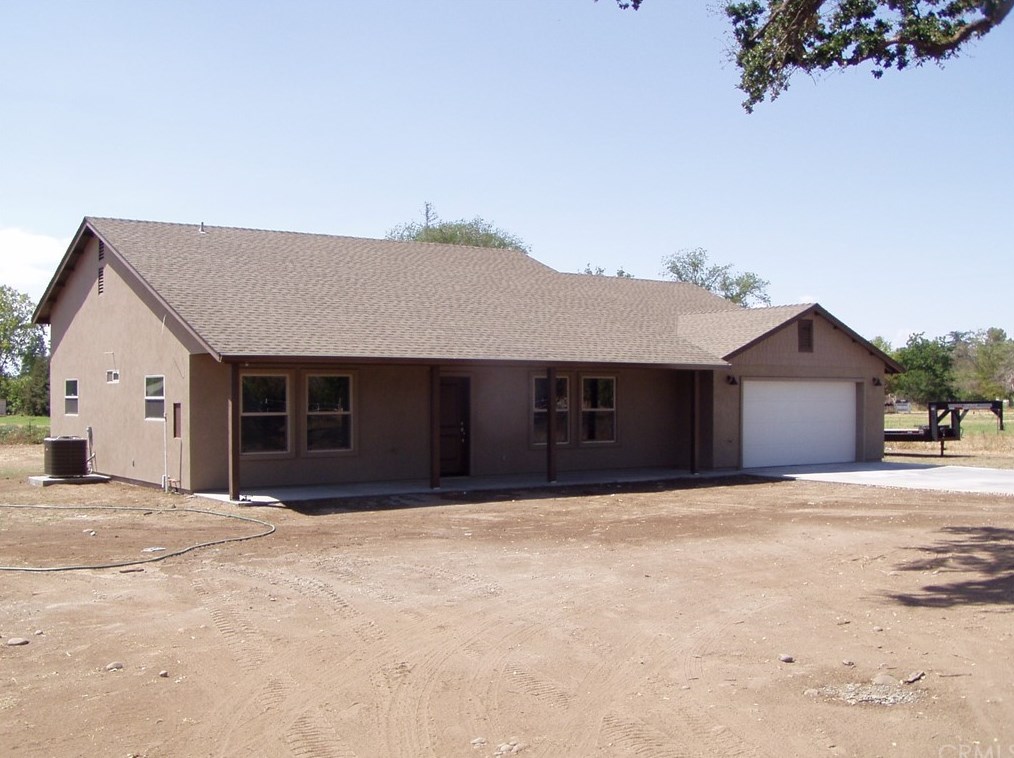 8435 Buena Vista Ave, Los Molinos, CA 96055