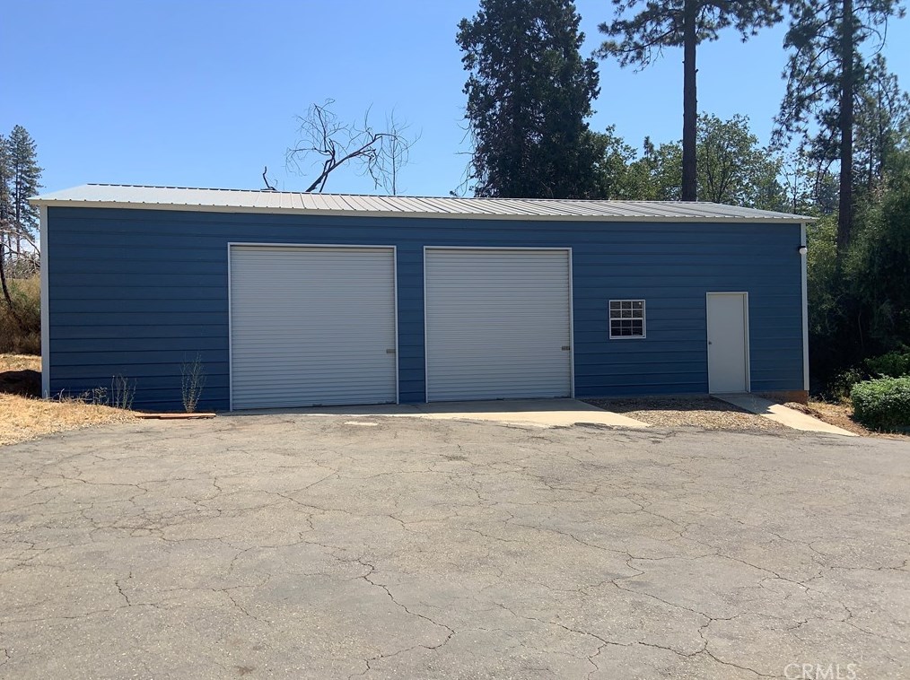 883 Elliott Rd, Paradise, CA 95969