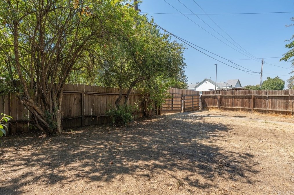 309 Crawford St, Fruto CA  95988-2325 exterior