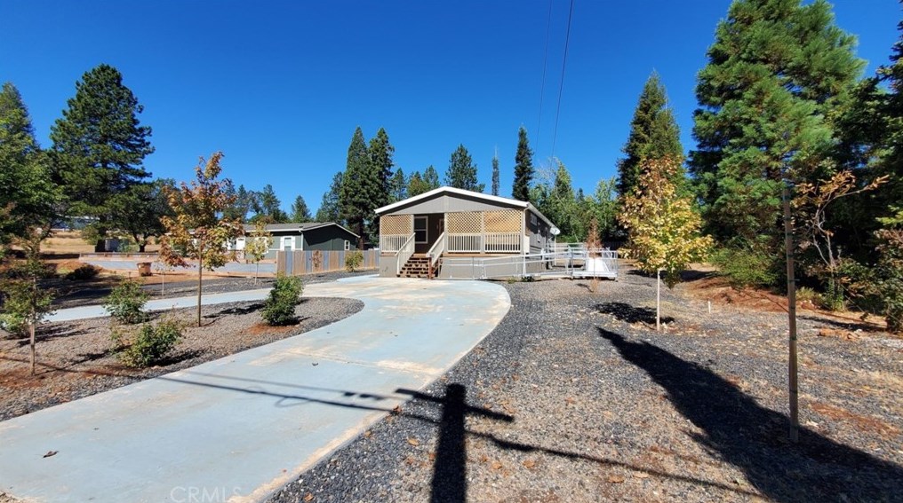 1611 Walnut Ln, Paradise, CA 95969-2221